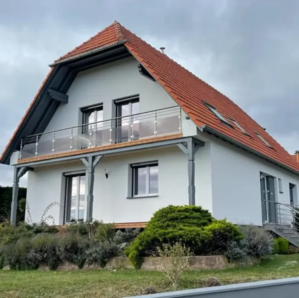 Façade rénovée après isolation extérieure à Mommenheim – chantier Est Ravalement